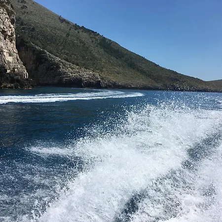 George Lejlighed